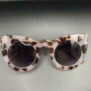 New Stylish Tortoise Shell Sunglasses